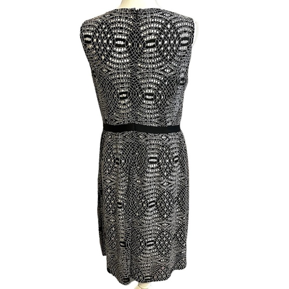 Chico's Sleeveless Black Lace Fit and Flare Knee Length Dress Size 1 Medium 8 - Picture 2 of 12